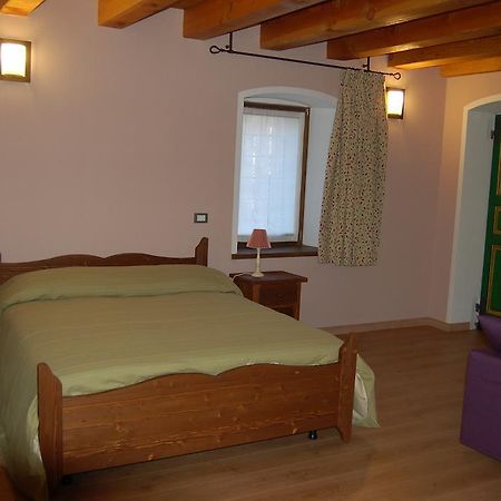 Il Nocciolo Bed and Breakfast Bard Εξωτερικό φωτογραφία